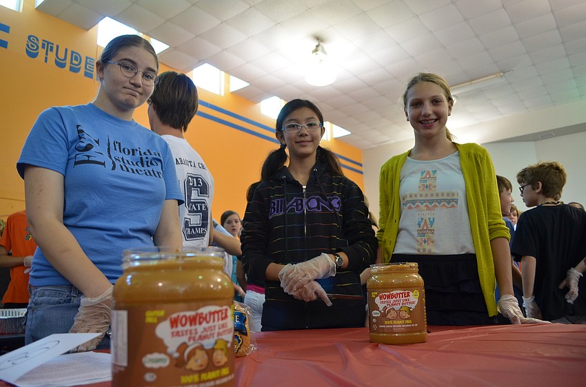 Siena Siegel, Leila Neyens and Berit Swatek