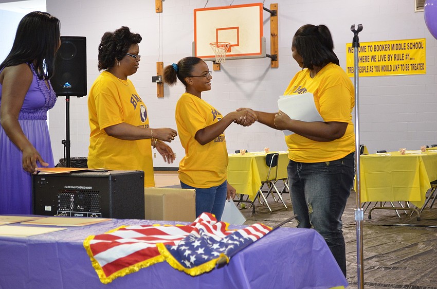 LaShawn Frost, Venetta Smith, La'Shayla Thorne and Dr. Evans