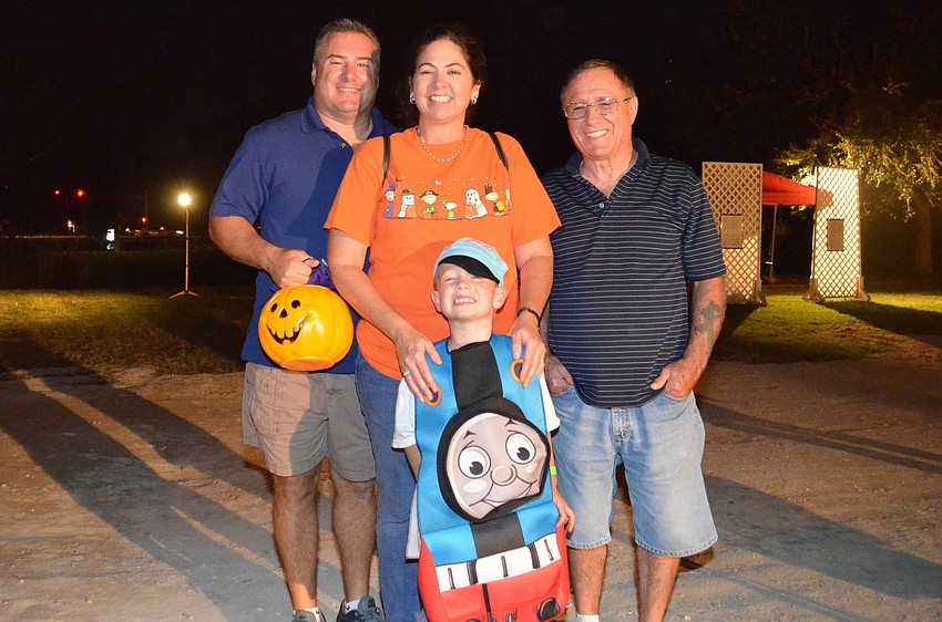 Duane, Michell, Payton and Wayne Gray