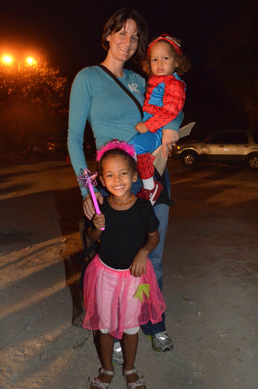 Luna, Barbara and Shia Williams