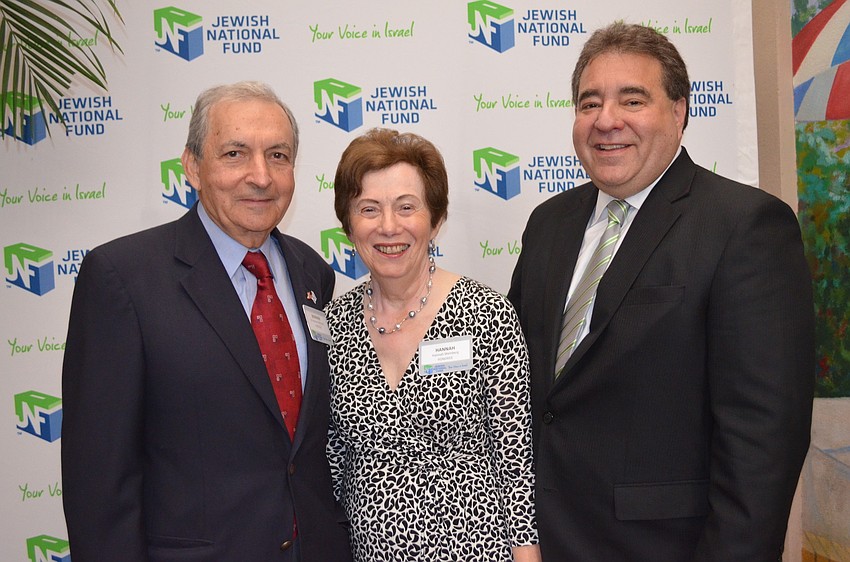 Honorees Norman and Hannah Weinberg with JNF CEO Russell Robinson