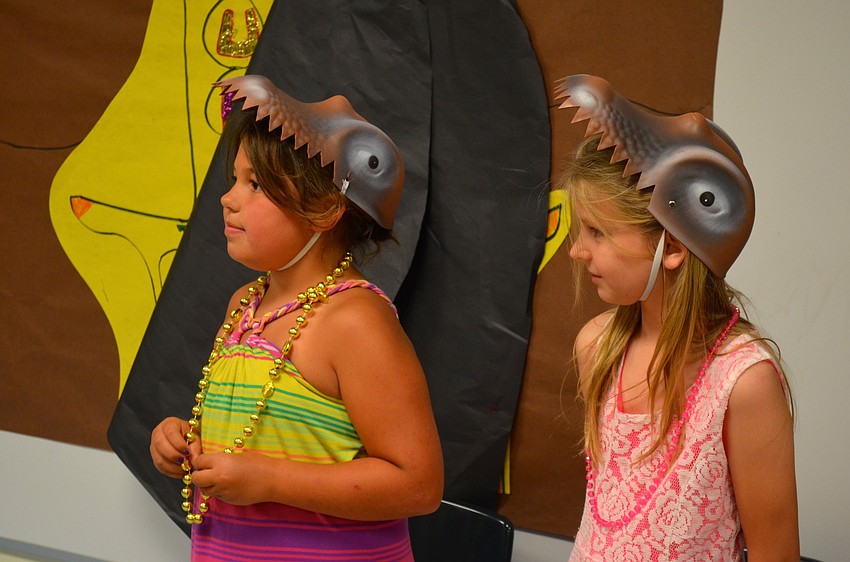 Alexa Bravo and Kaitlyn Danowski play Dinerella's evil stepsisters.