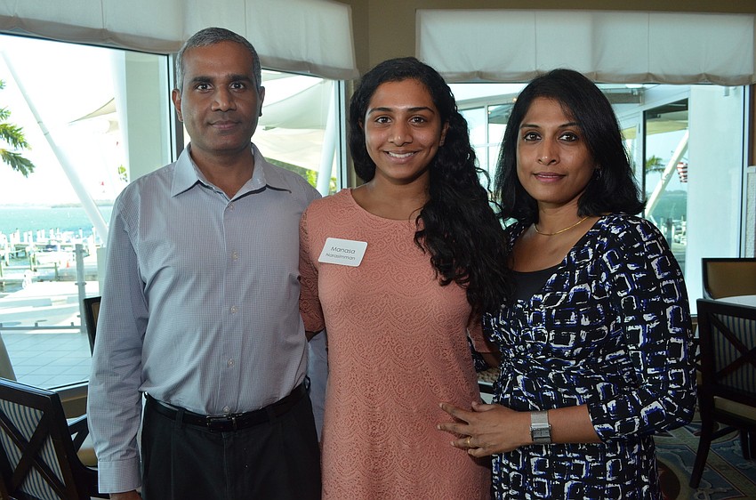 Manasa Narasimman with her father Nara and mother Aruna