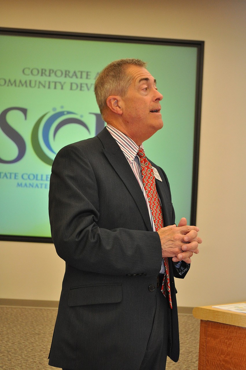 Dr. Donald Bowman, of State College of Florida, welcomes Alliance members to the school and shares about the college's vision.