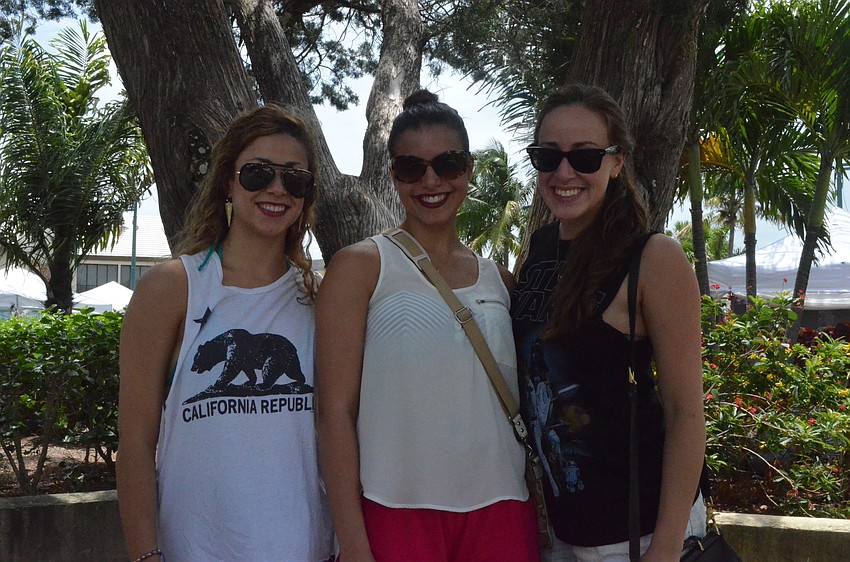 Sofia Arencibia, Andrea Jonusas and Arencibia's sister Elizabeth