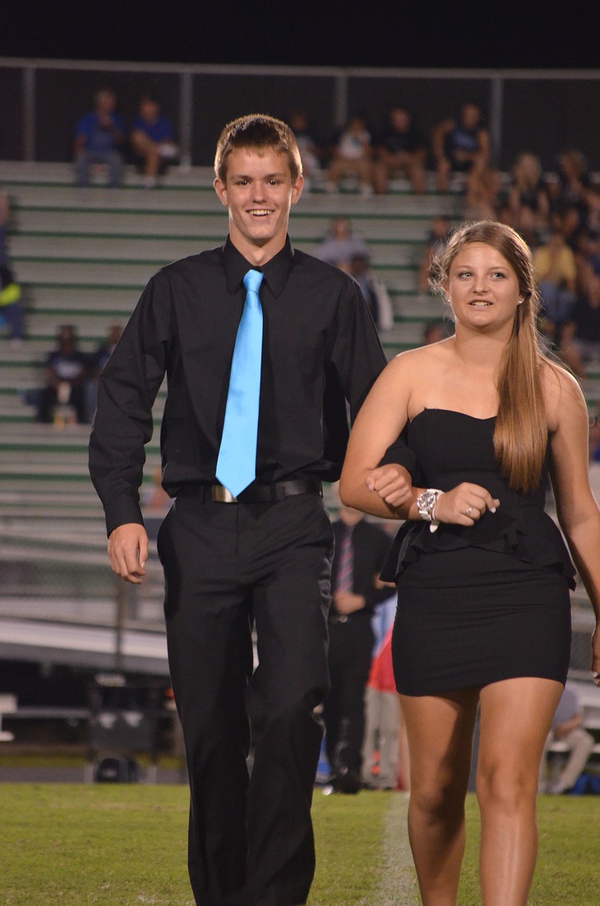 Freshmen Tomyy Wolfe and Chanel Duregger