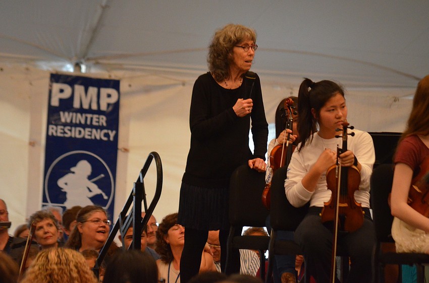 Toby Perlman interacts with the audience