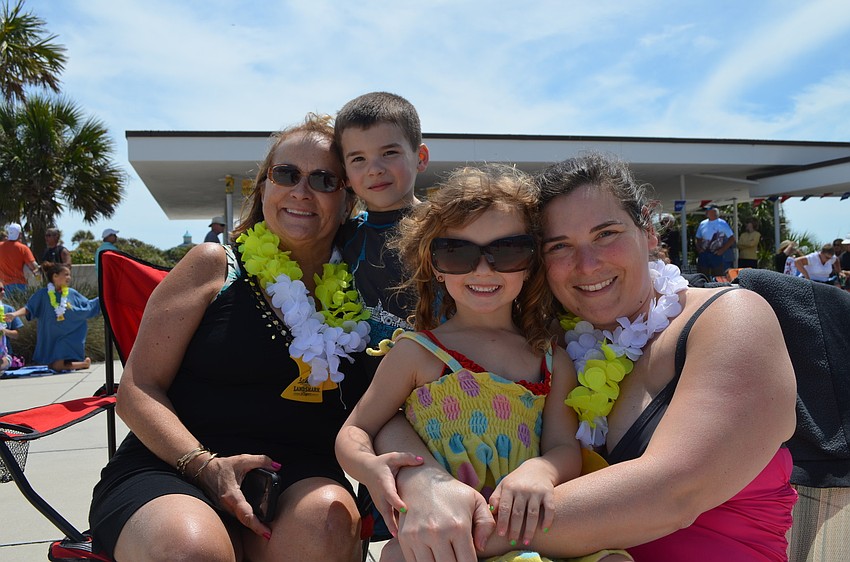 Paula Cole with Aiden,Caroline and Elizabeth Johnson