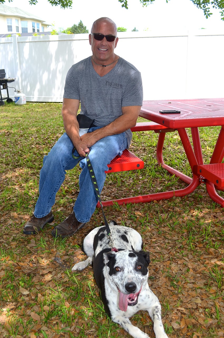 Alan Anderson, spend time with his favorite lady, Dolly.