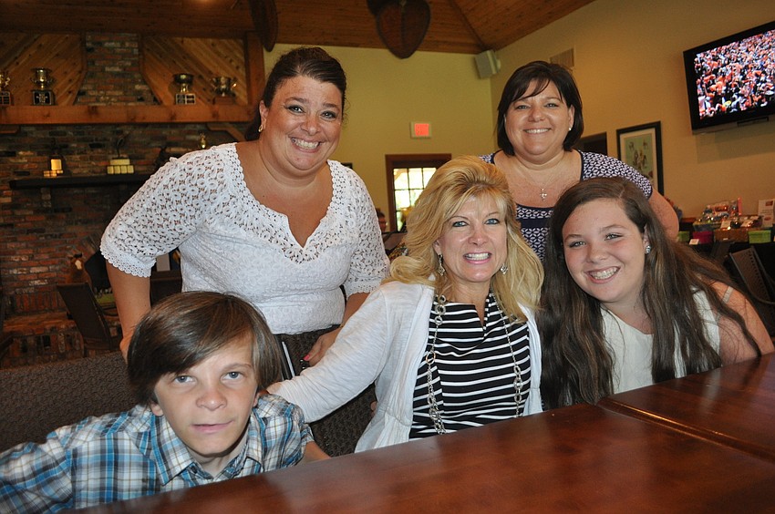 (Bottom) Jackson and Debbie Kibler and Alessandra Carlton; (Top) Anna Carlton and Debbie Moore