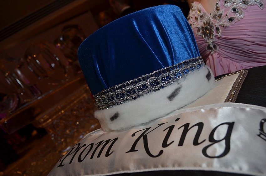 The crown went to Alex Auchey.