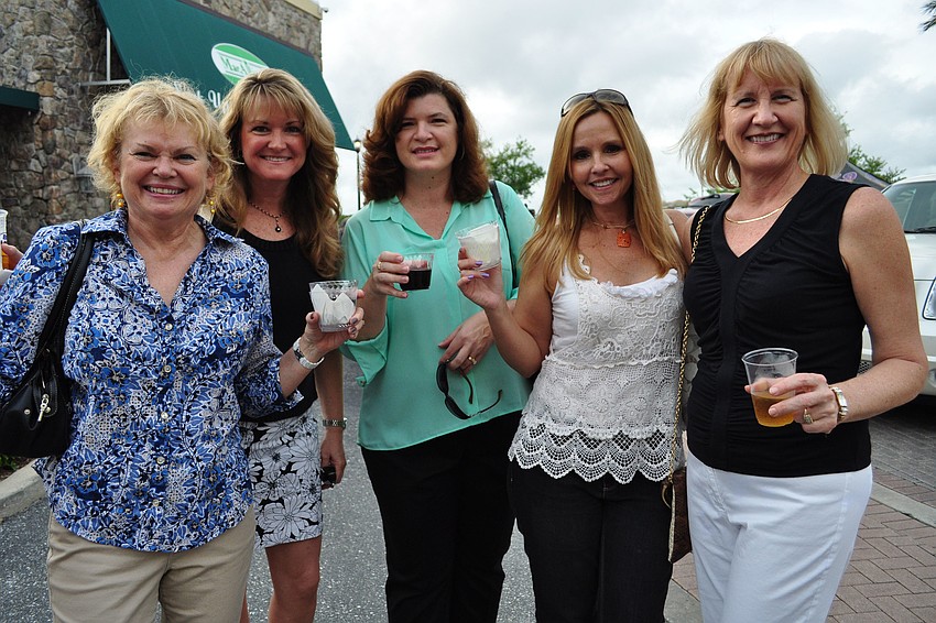 Elsa Rohow, Kelly Deglman, Maryann Smith, Leona Zienkiewicz and Donna Peterson