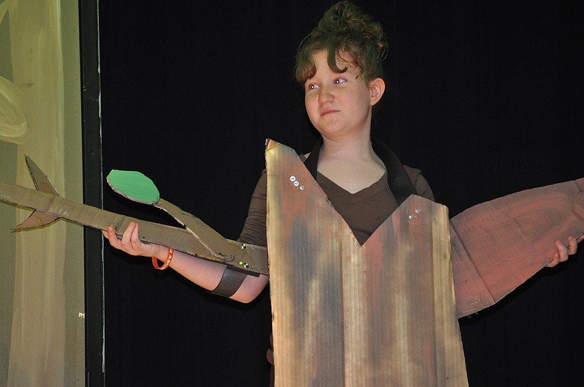 Chloe Knopf played a tree.