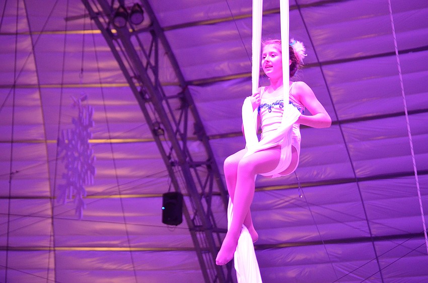 Sailor Circus performer