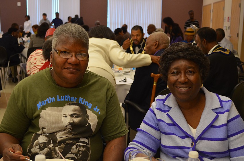 Willi Mae Phillips and Louethel Atkins enjoy breakfast.