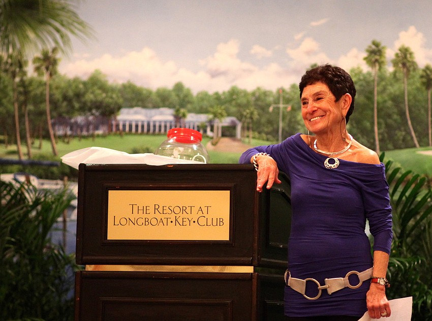 Susan Landau welcomes the crowd and makes a few announcements before the show.