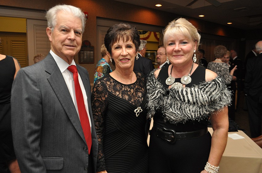 red and Nan Riddle with Paula Hartmann