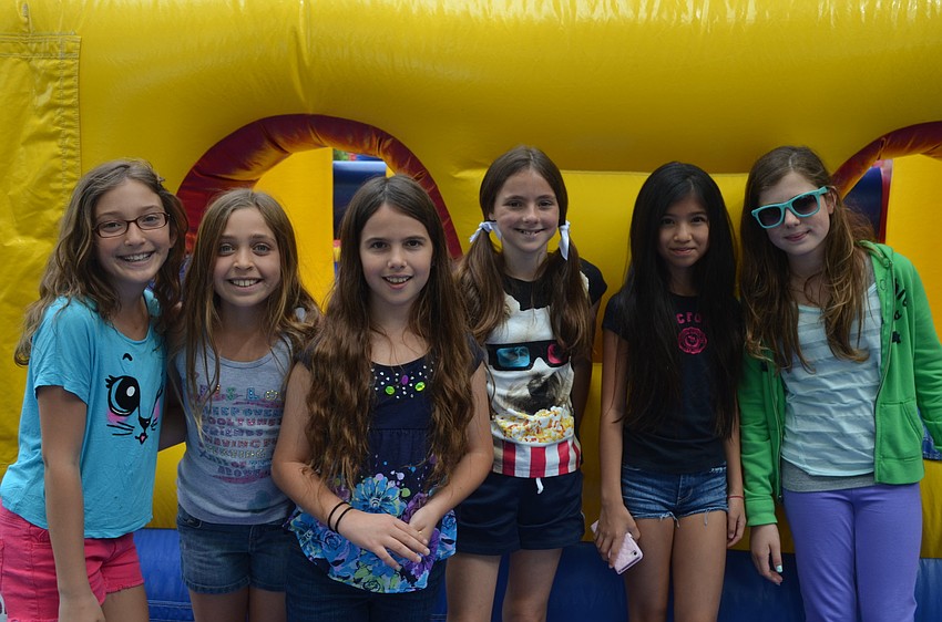 Danielle Rude, Carly Mallitz, Eden Glickman, Jordan Cohen, Olivia Rather and Tayla Rosenthal