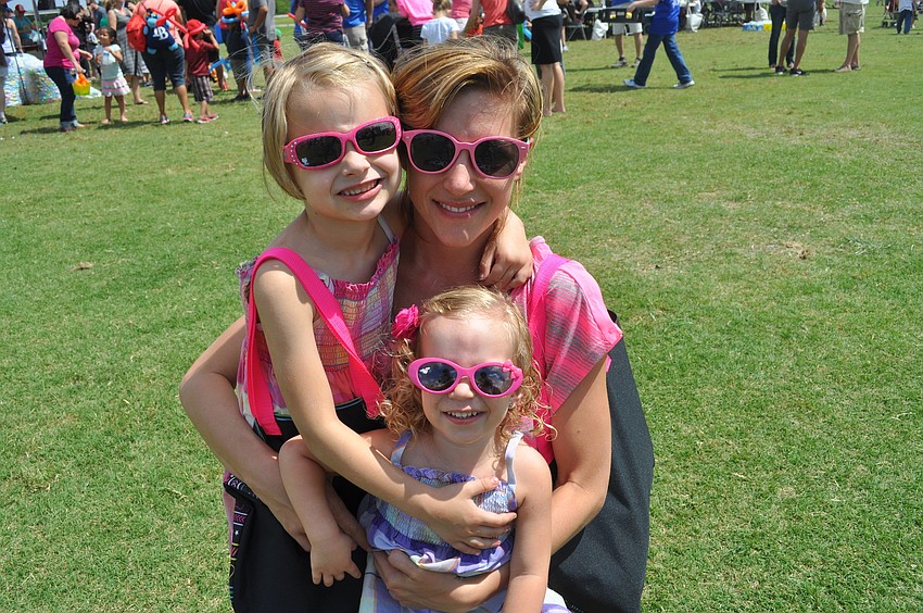 Susan Heggan with her niece, Ava Callahan, 5, and daughter, Alyssa Koloski