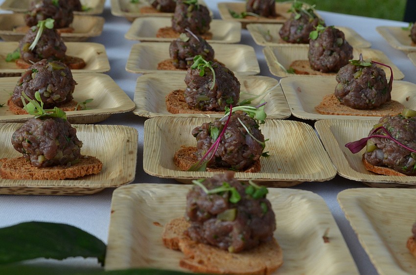 Australian kangaroo tar tar