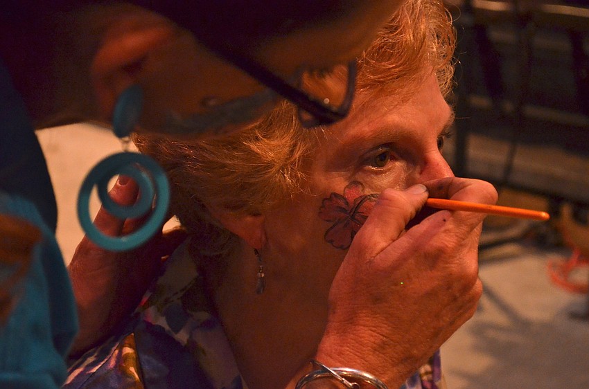 amy Kaiser paints Patti Schimmel