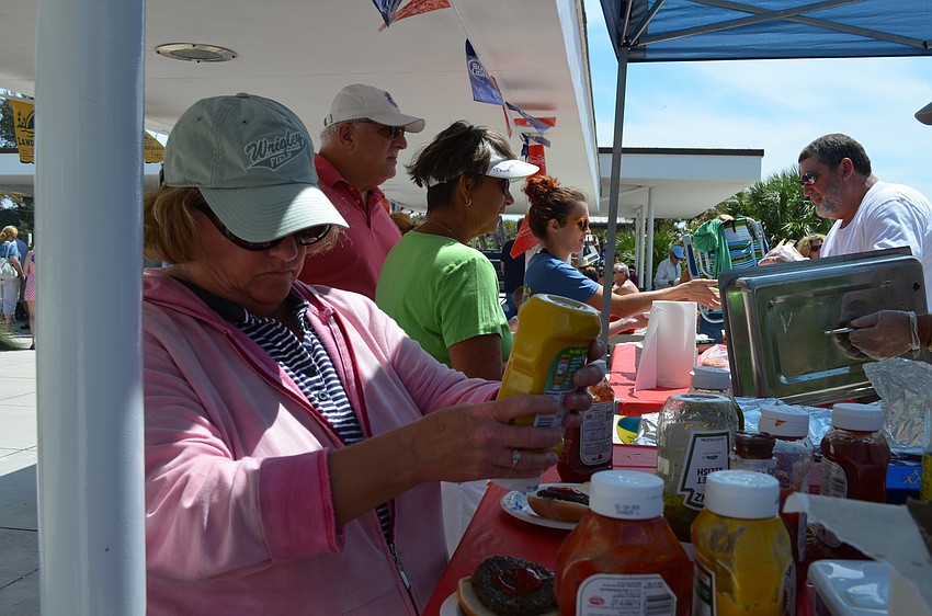 Jane Mulloy gets lunch.