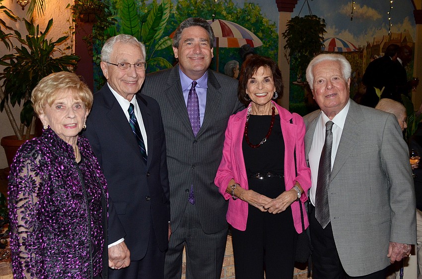 Ruth and Curtis Manasse, Rabbi Jonathan Katz, Carole Feiger and Bert Brodsky