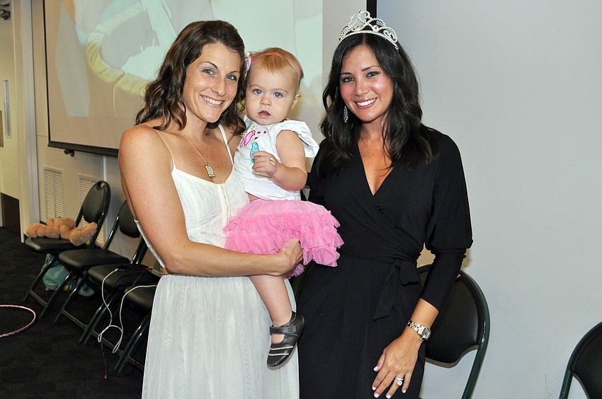 Randi and Harper Donahue with Victoria Snyder