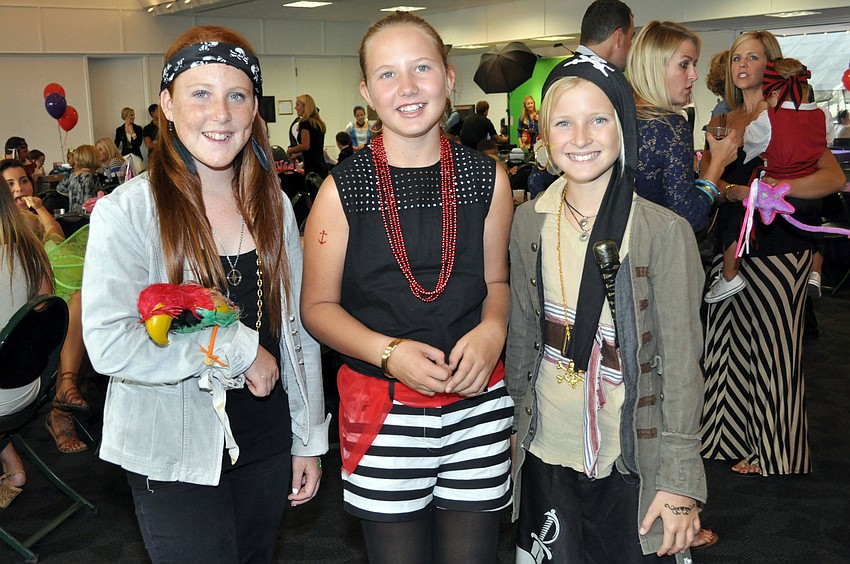 Zoe Leereveld, Abby Steinwachs and Sophie Leereveld