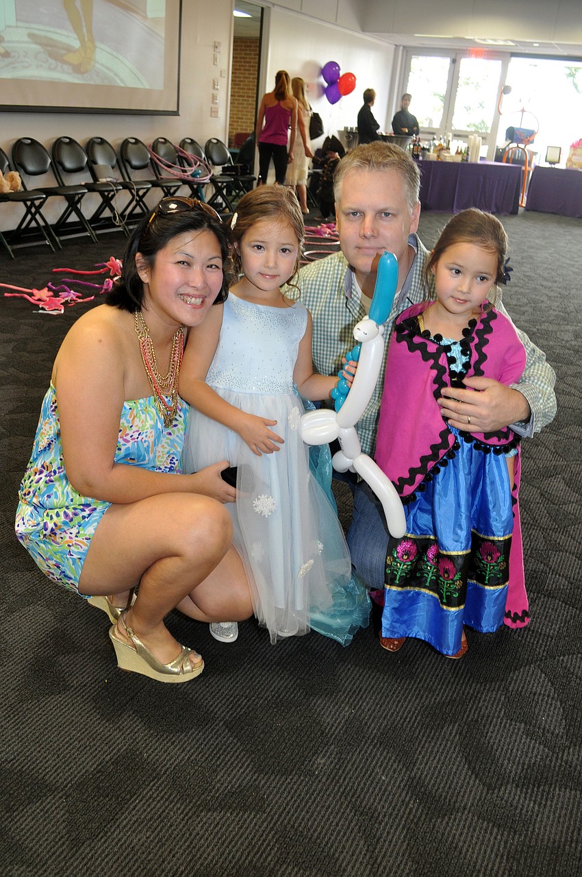 Yen and Mike Reed with their children Adelle and Aidan