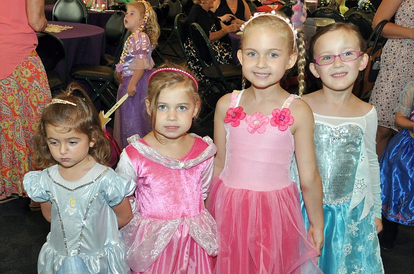 Rory Wagner, Ella and Hannah Ramos and Addison Hays