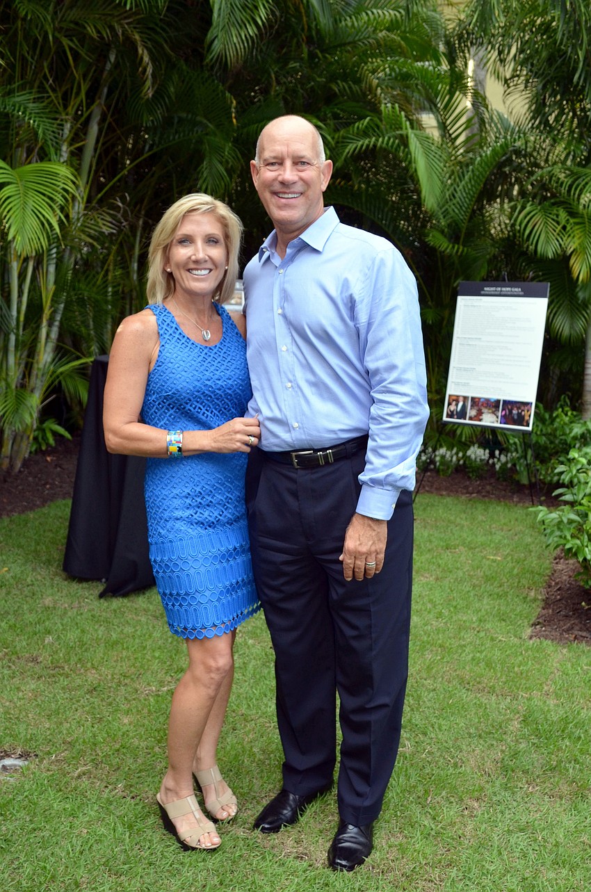 Hosts Sandy and David Gurley