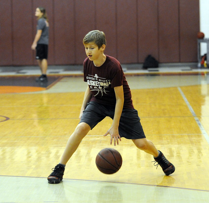 Luke LeCroy won the 3-point shooting competition.
