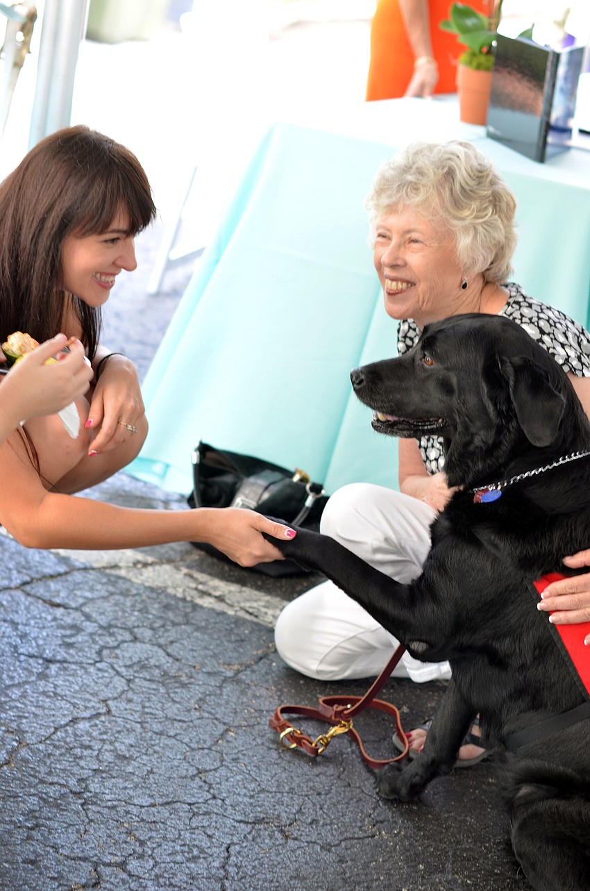 Yuliya Normand meets Louann Moultonâ€™s dog Miss Faye