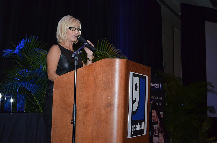 Mistress of Ceremonies Lulu from 106.5 CTQ