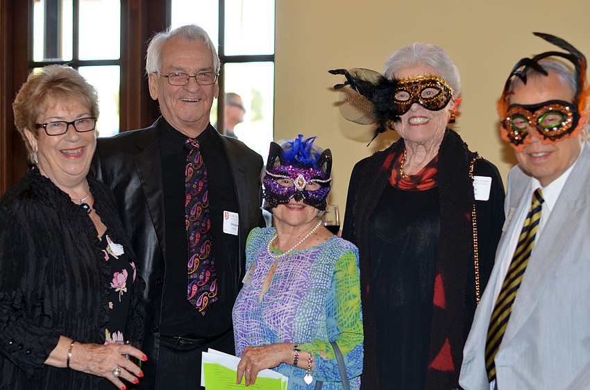 Margaret and Doug Drew, Barbara Johnson, Joan Peterson and Dick Johnson