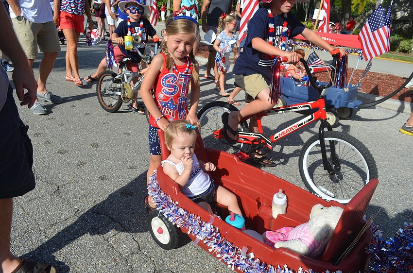 Mia Gubernar, 4, with her sister, Maggie, 1