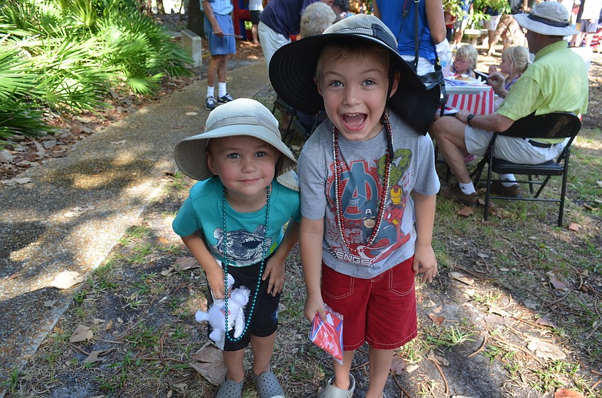 Ben Hietbrink, 3, with his brother, Sam, 5