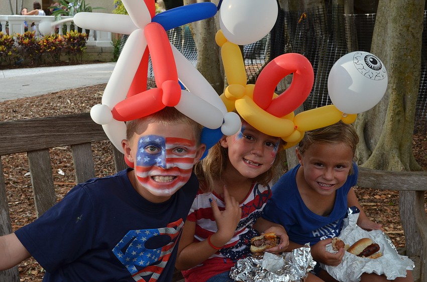 Luke Hunter, Grace Hunter and Brooke Hunter
