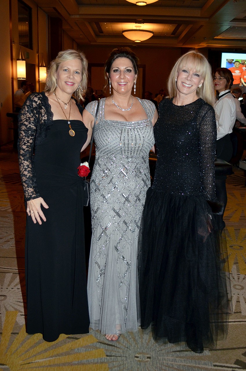 Tamara Chapman with Keffie and Bonnie Lancaster