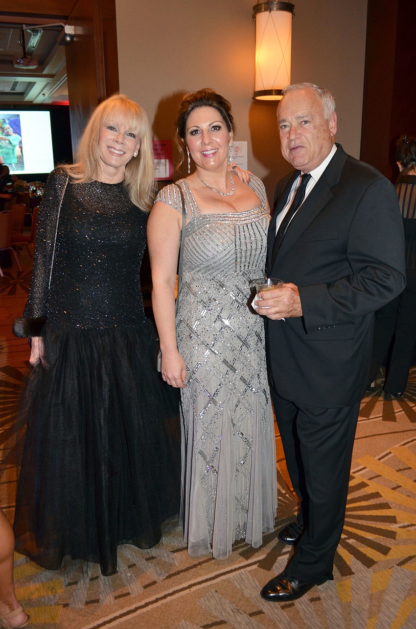 Bonnie and Keffie Lancaster with William Tidmore