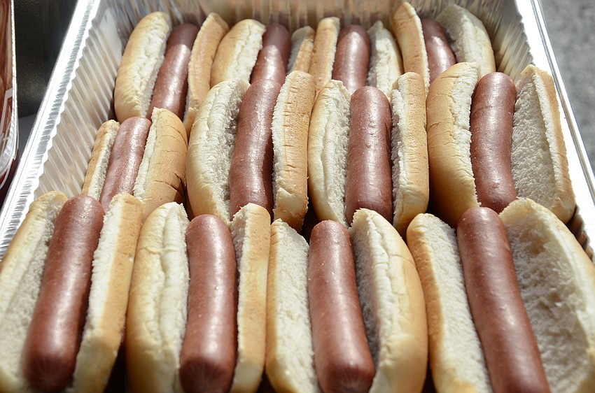 Wolves Head prepared 120 Vienna Beef hot dogs.