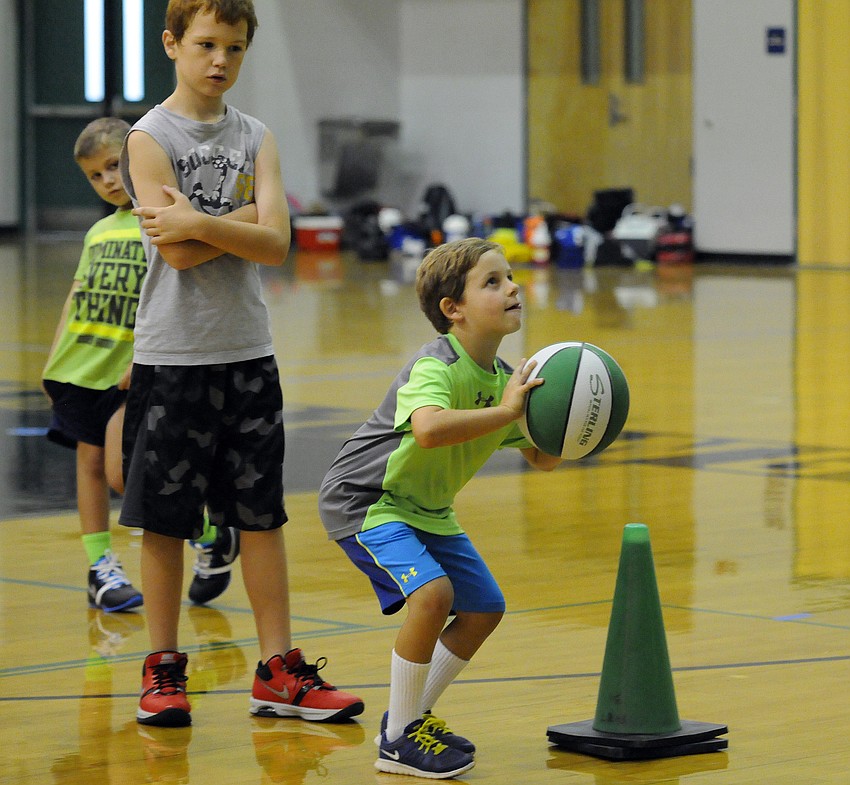 Dylan Graziano attempts a shot.