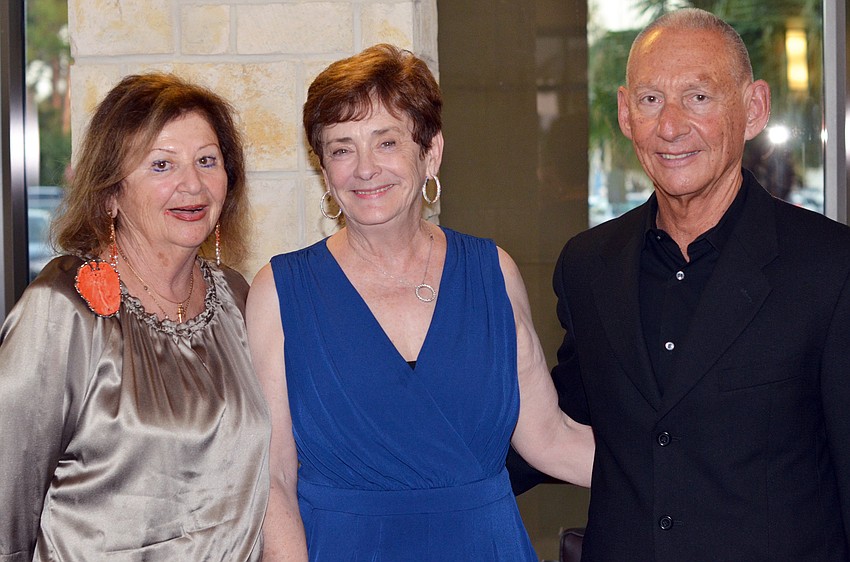 Renee Hamad with Linda and Keith Monda