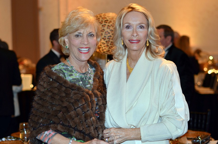 Diane Roskamp and Wanda Libby