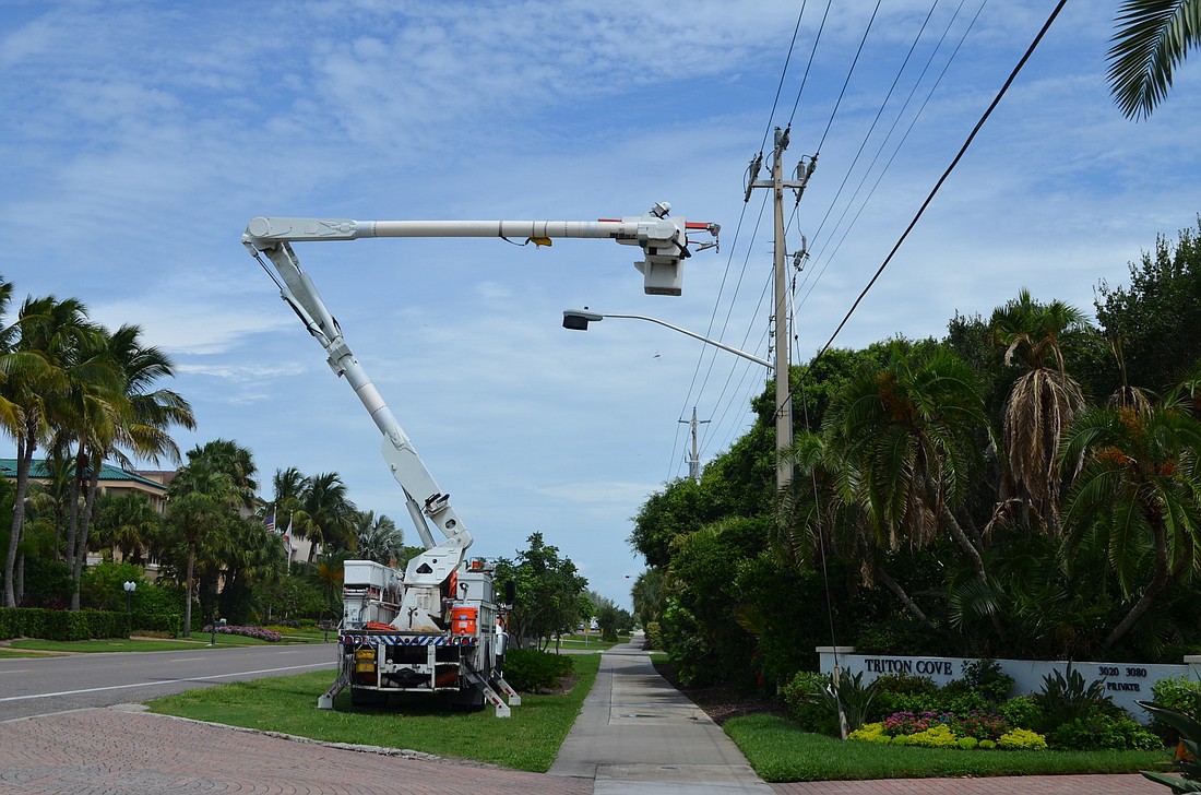 Will a referendum that asks if the townâ€™s electorate wants to fund the burying of overhead power lines and utilities  on Gulf of Mexico Drive fail?