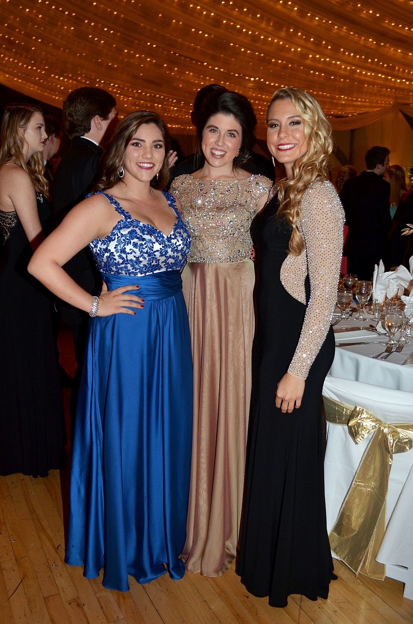 Caroline Warren, Cassidy Maryott and Shawna Sims