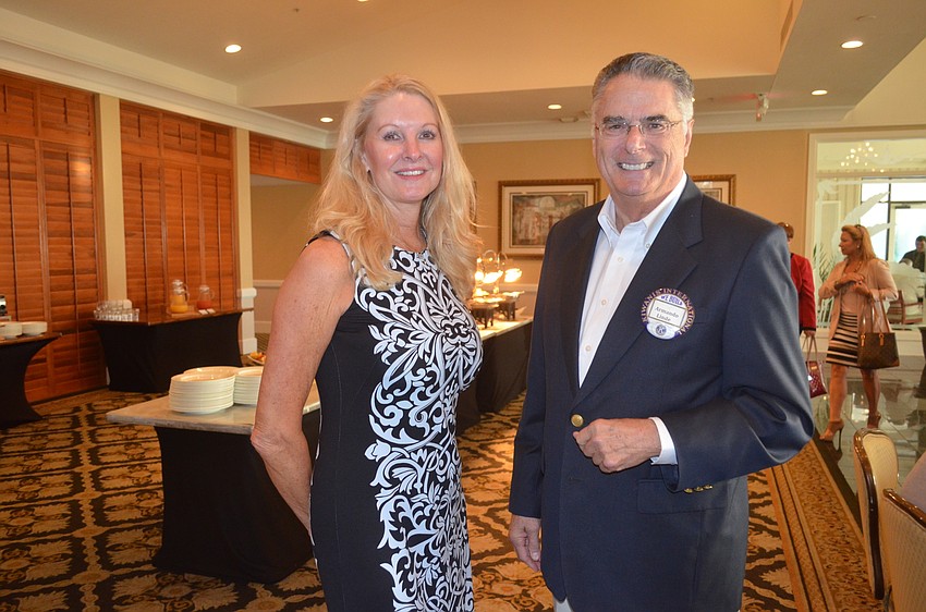 Kiwanis Club Scholarship Committee Chair Susan Phillips and President Armando Linde