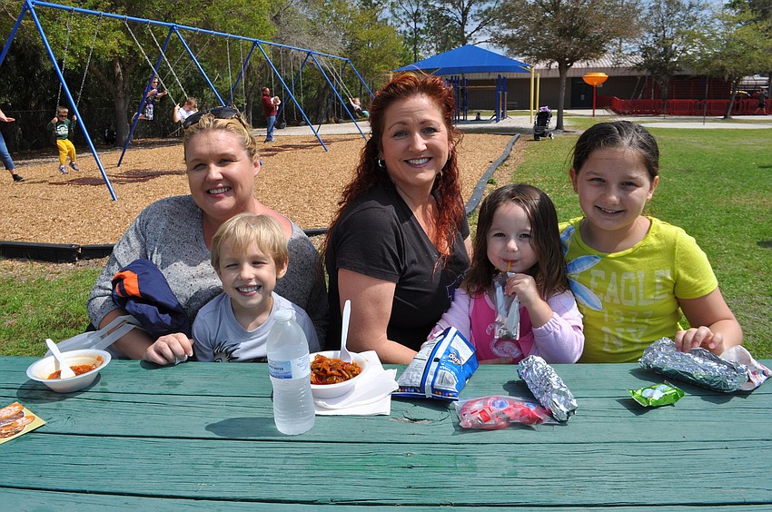 Stephanie and Connor Gerhard join Teree, Ilyria and Eavan Sutton for lunch.