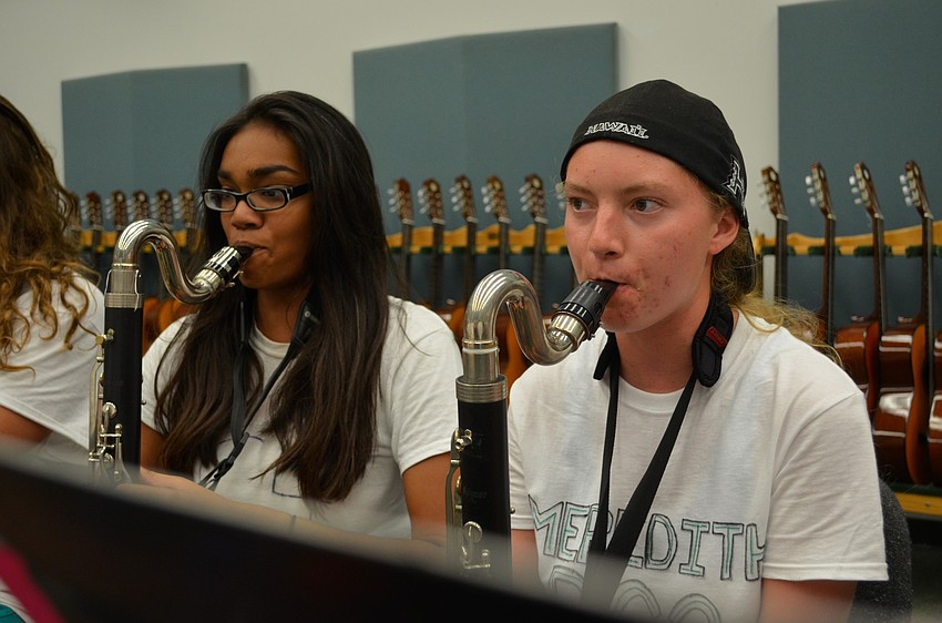 Kirina Lakhwani and Meredith Odell team up to play a ballad.